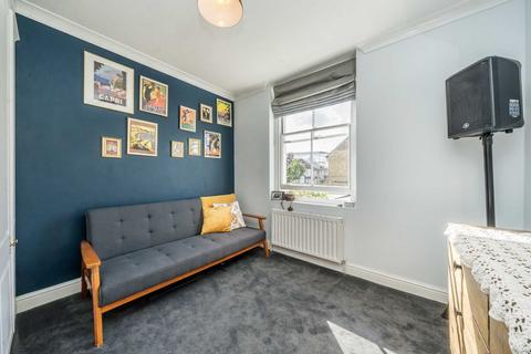 2 bedroom flat for sale, Magdalen Road, London SW18