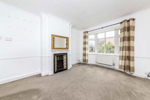 2 bedroom flat for sale, Godley Road, London SW18