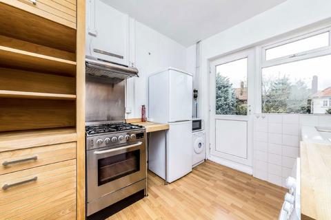 2 bedroom flat for sale, Godley Road, London SW18