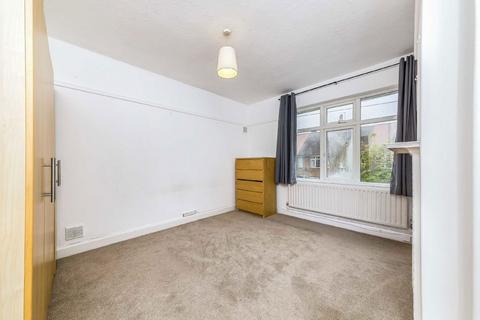 2 bedroom flat for sale, Godley Road, London SW18