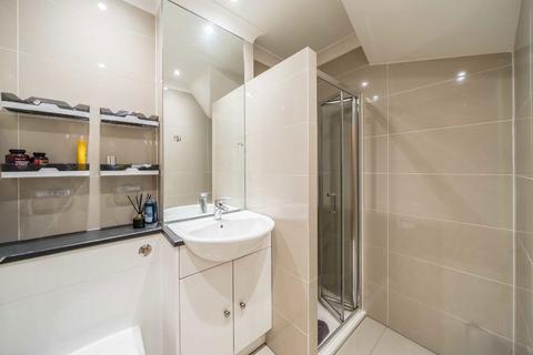 20 Aspley Road, London, SW18 2DB