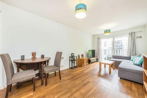 2 bedroom flat for sale, Furmage Street, London SW18