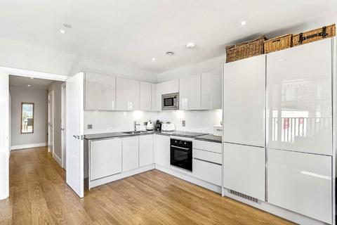 2 bedroom flat for sale, Plough Lane, London SW17