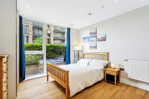 2 bedroom flat for sale, Plough Lane, London SW17