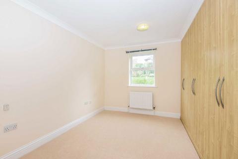 2 bedroom flat to rent, Kingston Road, London SW19