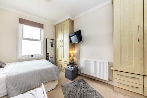 undefined, Boston Road, London W7