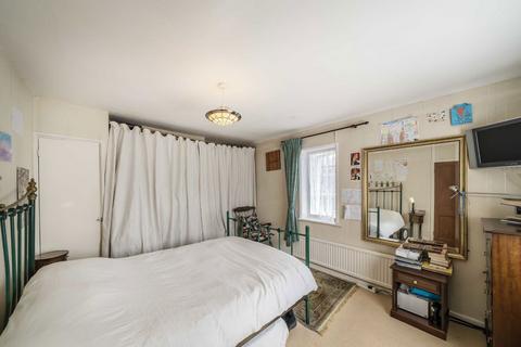 2 bedroom house for sale, Harp Road, London W7