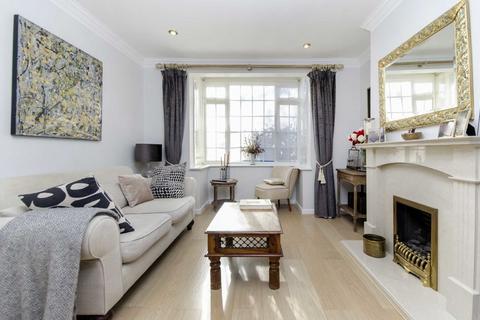3 Braund Avenue, Greenford, UB6 9JG