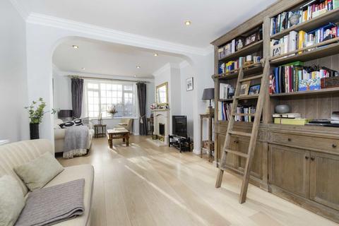 3 Braund Avenue, Greenford, UB6 9JG