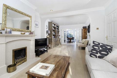 3 Braund Avenue, Greenford, UB6 9JG