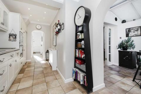 3 Braund Avenue, Greenford, UB6 9JG