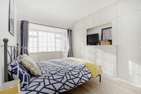 3 Braund Avenue, Greenford, UB6 9JG