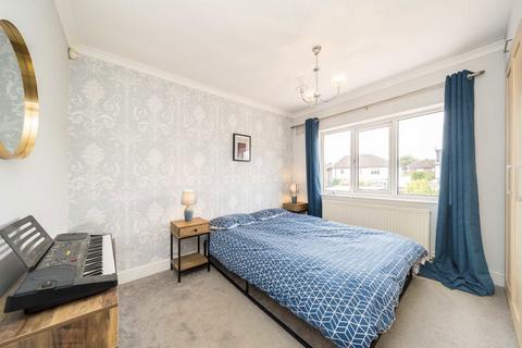 4 bedroom terraced house for sale, Windmill Lane, Southall UB2