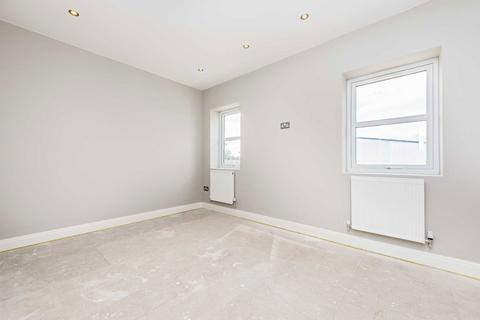 1 bedroom flat for sale, Boston Road, London W7