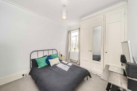 1 bedroom flat for sale, St. Margarets Road, London W7