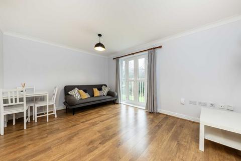 1 bedroom flat for sale, Gilbert White Close, Greenford UB6