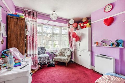 3 bedroom terraced house for sale, Greenford Avenue, London W7