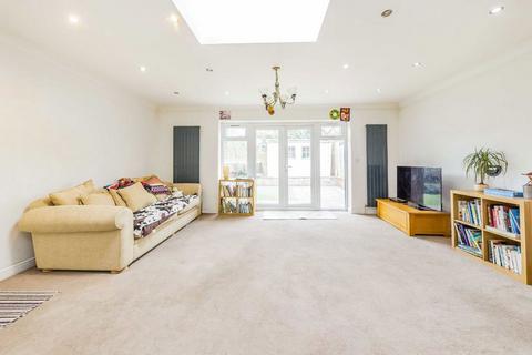 4 bedroom detached house for sale, St. Marys Avenue Central, Southall UB2