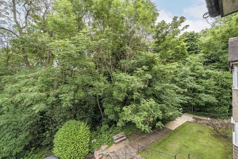 18, Glebe Court Church Road, Hanwell, London, W7 3BY