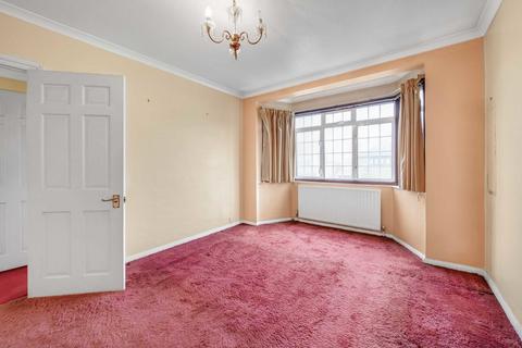 3 bedroom semi-detached house for sale, Greenford Gardens, Greenford UB6