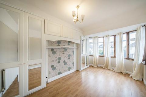 3 bedroom semi-detached house for sale, Thames Avenue, Greenford UB6