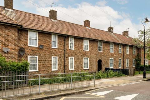 2 bedroom flat for sale, Bordars Road, London W7