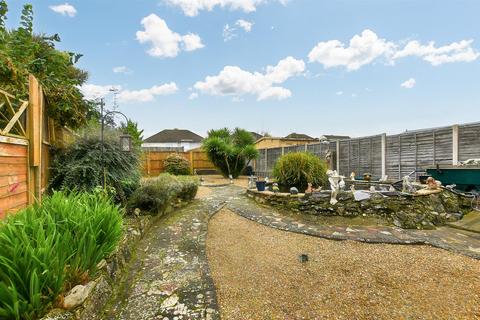 3 bedroom semi-detached house for sale, Plains Avenue, Maidstone