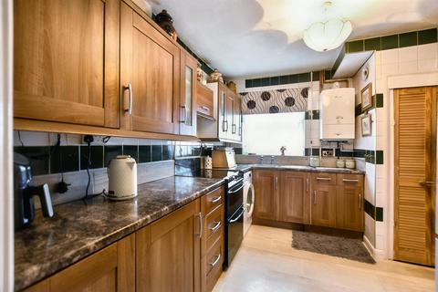 3 bedroom semi-detached house for sale, Plains Avenue, Maidstone