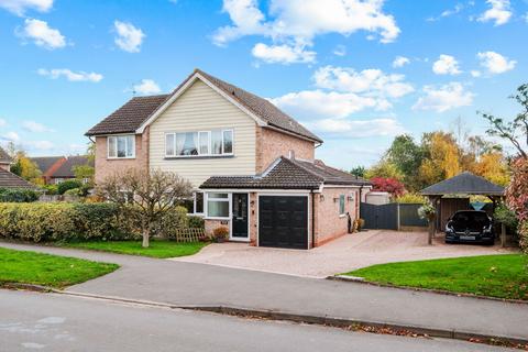 4 bedroom detached house for sale, Froxmere Road, Crowle, Worcester, WR7 4AU