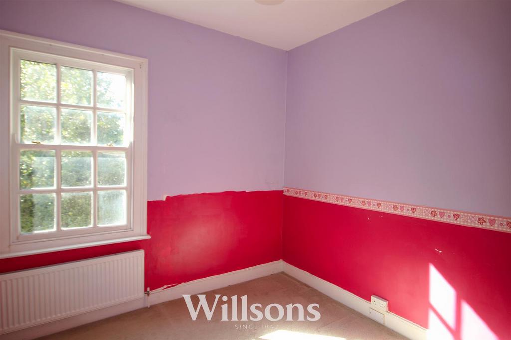 Bedroom 4.jpg