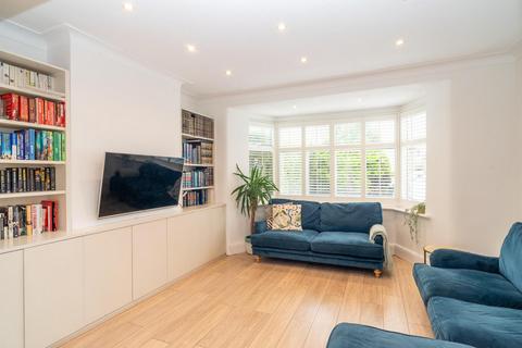 4 bedroom semi-detached house for sale, Holders Hill Drive, London, NW4