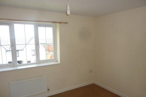 2 bedroom flat to rent, Walker Road, Blakenall Heath, WS3