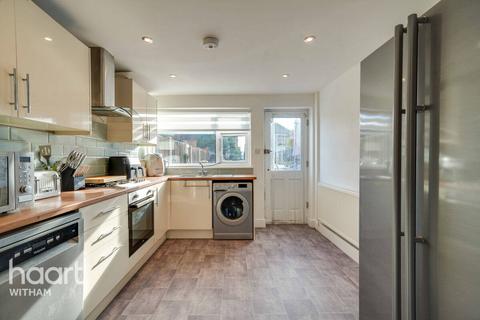 2 bedroom end of terrace house for sale, Station Road, Southminster