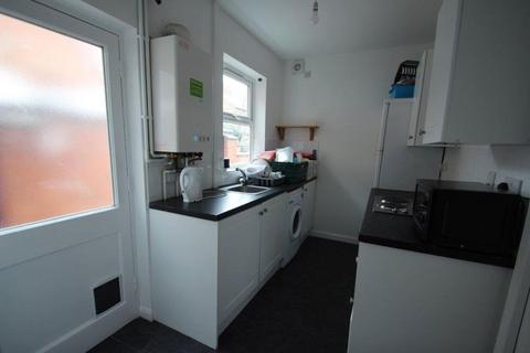 3 bedroom terraced house to rent, Jarrom Street, Leicester