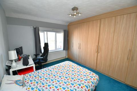 26 Orient Road, Salford, M6 8LE