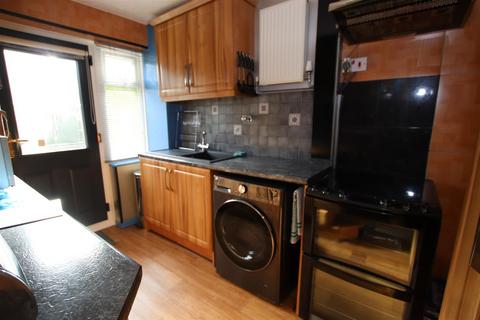 3 bedroom townhouse for sale, Cheltenham Road, Wrose, Bradford