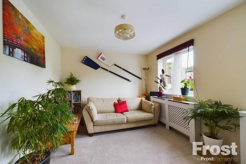 2 bedroom apartment for sale, Meadow Croft, Bowes Road, Staines-Upon-Thames, Surrey, TW18