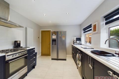 26 Caernarvon Road, Wrexham, LL12 7TT