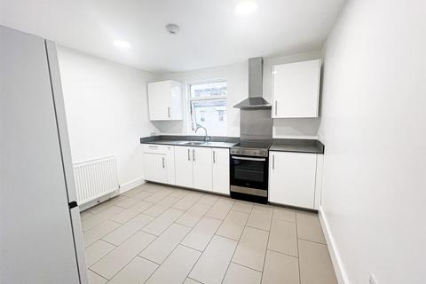 2 bedroom flat to rent, Francis Road, London, E10