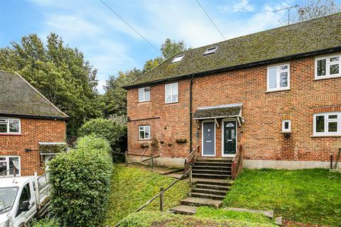 3 bedroom end of terrace house for sale, West End, Brasted TN16