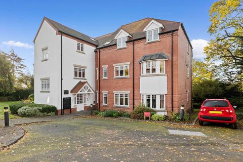 2 bedroom ground floor flat for sale, Apartment 1, Hanbury House, Oaklands Court, Battenhall Road, Battenhall, Worcester.  WR5 2BB