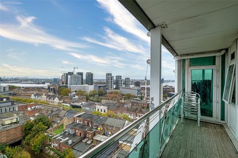 2 bedroom penthouse to rent, Maritime House, Woolwich, London, SE18