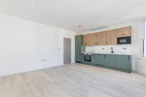 2 bedroom flat for sale, Mitcham Road, London SW17