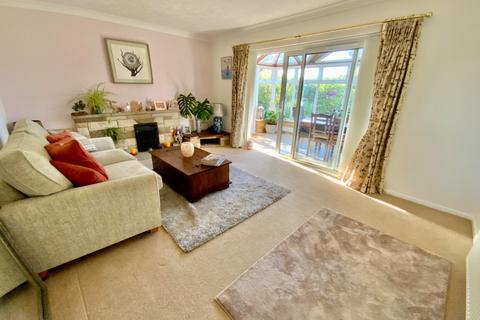 3 bedroom detached bungalow for sale, The Broadway, Norton, NN11 2NG