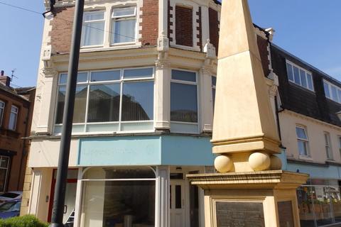 2 bedroom flat to rent, High Street, Normanton, West Yorkshire, UK, WF6