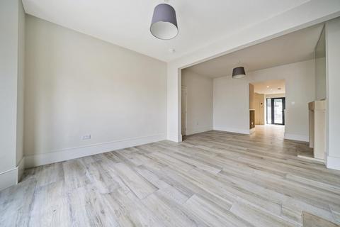 4 bedroom end of terrace house for sale, Arngask Road, Catford