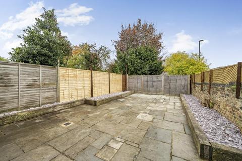 4 bedroom end of terrace house for sale, Arngask Road, Catford