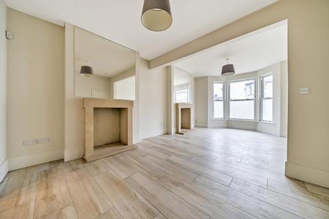 4 bedroom end of terrace house for sale, Arngask Road, Catford