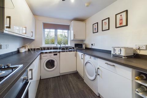 2 bedroom flat for sale, Mainscroft, Erskine, PA8