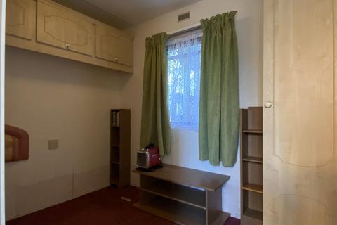 1 bedroom property to rent, Mobile Home, Woodford Bridge Road, Ilford